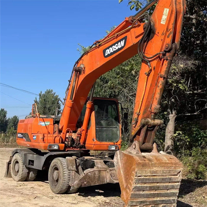 낮은 가격 22톤 사용 된 한국 바퀴 발굴기 Doosan DX 210W-7 더 짧은 작업 시간