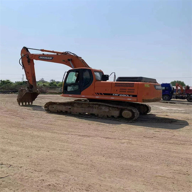 25 톤 준비 된 사용 된 작업용 발굴기 및 경험이있는 한국 수입 Doosan DX 260LC