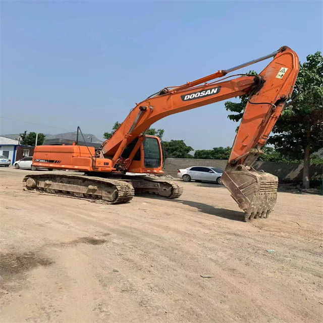 25 톤 준비 된 사용 된 작업용 발굴기 및 경험이있는 한국 수입 Doosan DX 260LC