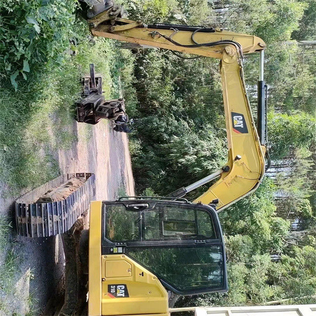 9.44 톤 거의 새로운 일본에서 수입 된 크롤러 발굴기 기계 사용 리모델링 CAT 310