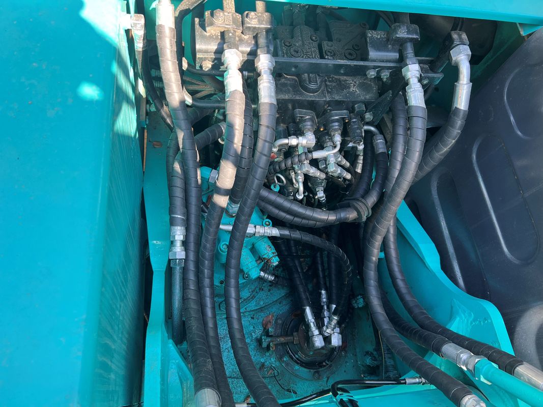 중고 발굴기 Kobelco Sk140lc 8 크롤러 발굴기 크레인 무게 13.3t