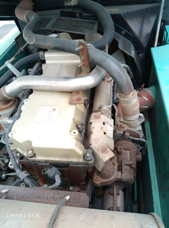 170 KN Tear Out Kobelco Sk250d 발굴기 무게 24.7t 엔진 전력 131kW
