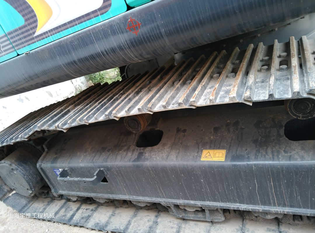170 KN Tear Out Kobelco Sk250d 발굴기 무게 24.7t 엔진 전력 131kW