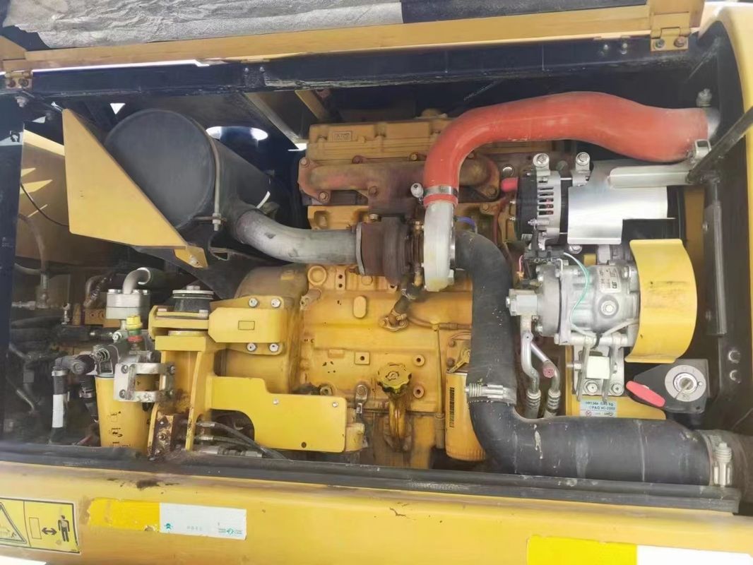 작업 준비 Caterpillar M315D 사용 된 바퀴 발굴기 짧은 작업 시간 및 좋은 상태