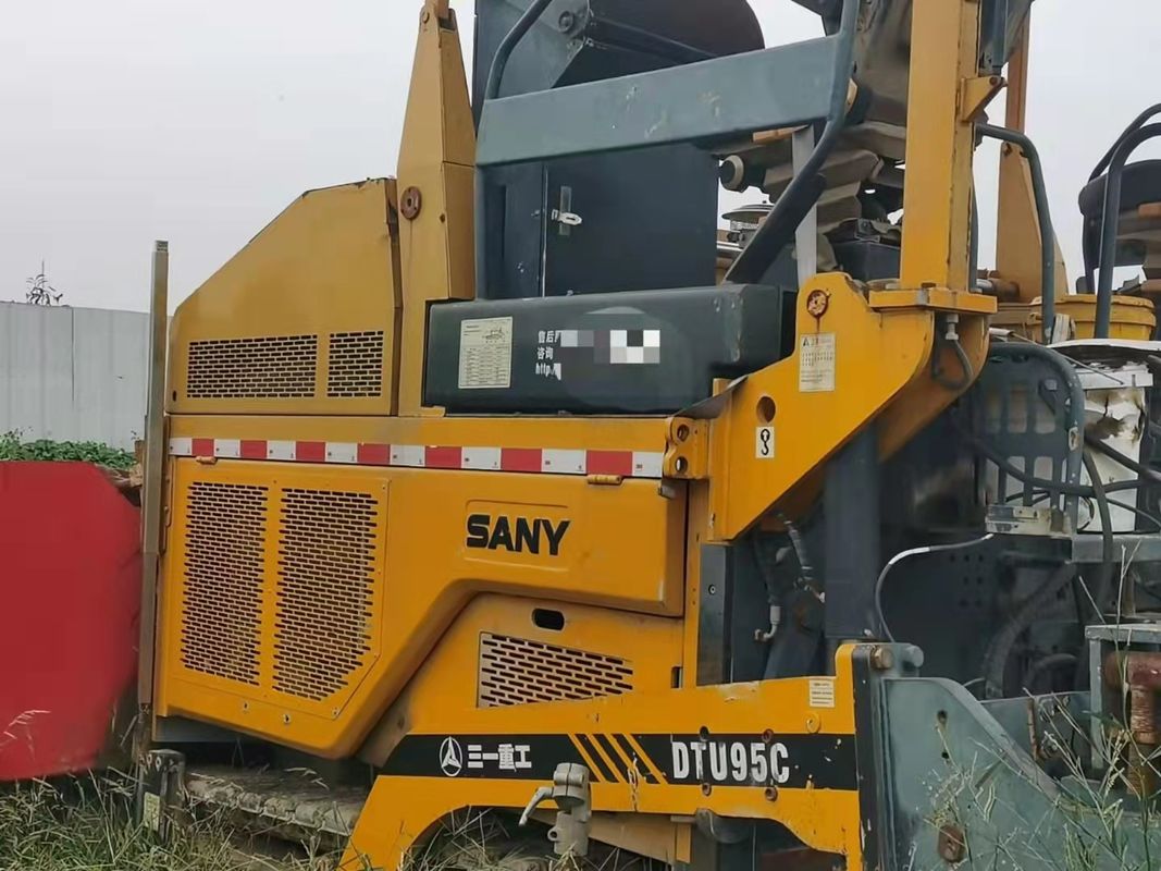 두 축의 낮은 베드 반 트레일러 SANY DTU95C 일반적으로 중량 또는 과대량 화물을 운송하기 위해
