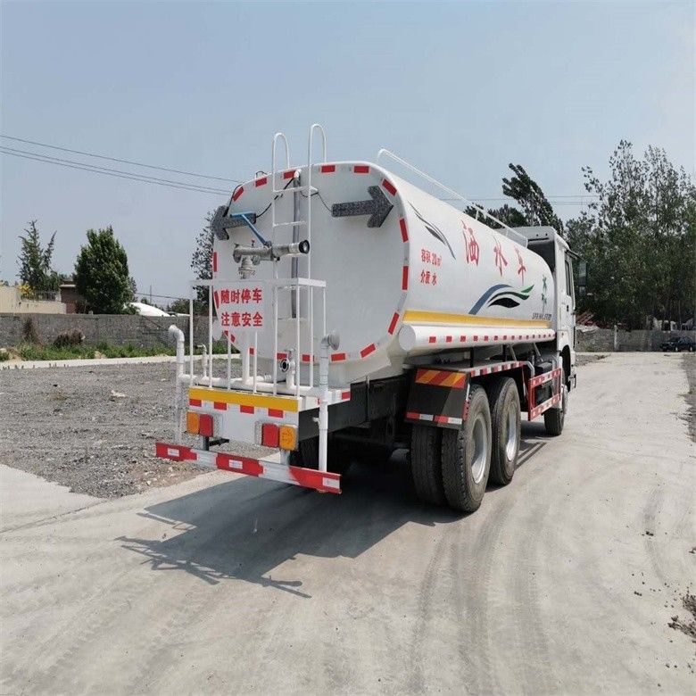 시노 트럭 HOWO 6x4 물 트럭 12-16m 스프링 영역 25000kg 총 차량 무게