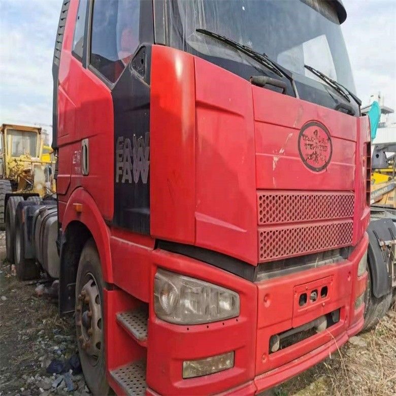 FAW 사용 된 트랙터 트럭 6x4 수동 변속기와 트럭 머리 좋은 상태