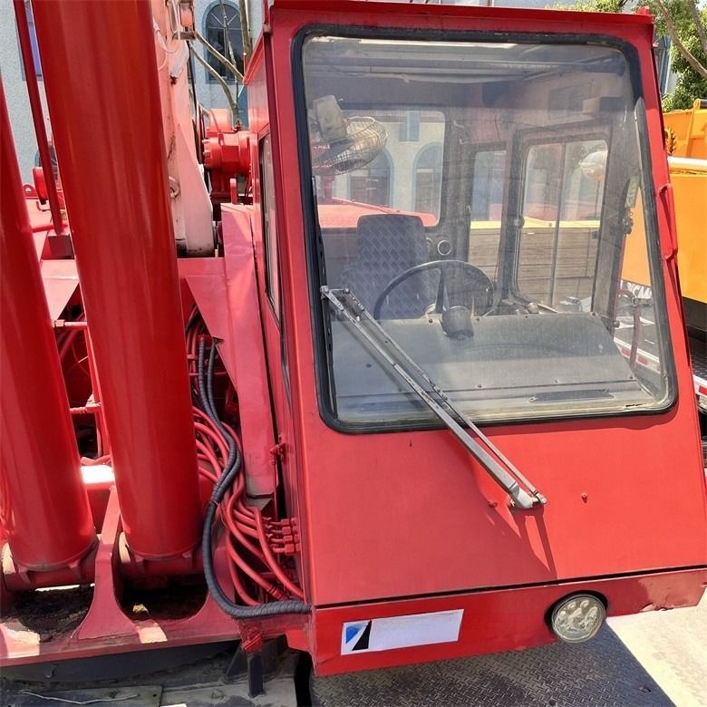 139.8kw 총력 타다노 TR-500EX 50톤 용량 250L 연료 용량으로 사용 크레인