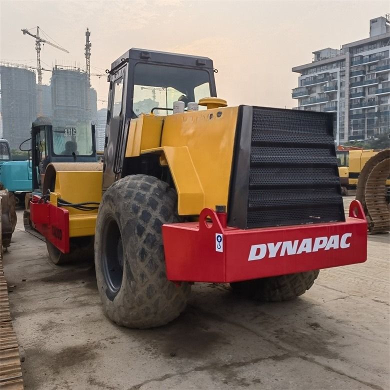 40KN 흥분 힘 Dynapac CA30D 사용 된 도로 롤러 도로 수리용 단일 드럼 롤러