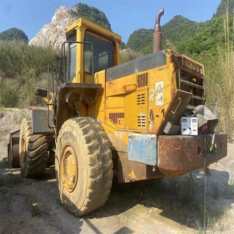 앞 로더 235KW 일본에서 4.5 큐브 사용 된 바퀴 로더 Komatsu WA500-6