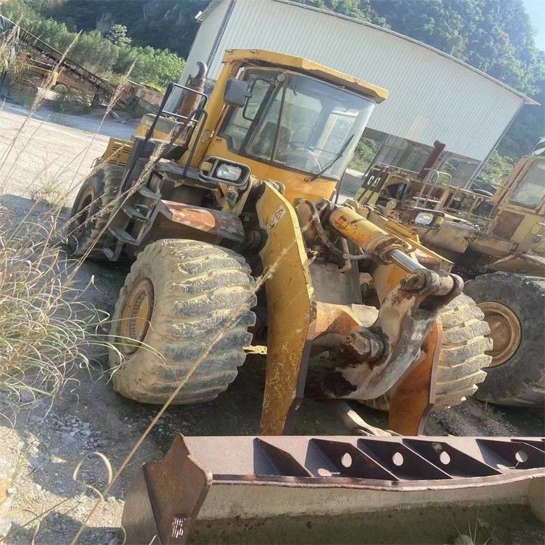 앞 로더 235KW 일본에서 4.5 큐브 사용 된 바퀴 로더 Komatsu WA500-6