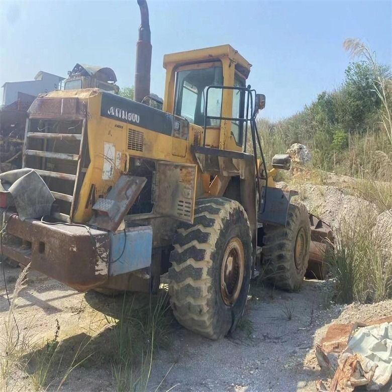 앞 로더 235KW 일본에서 4.5 큐브 사용 된 바퀴 로더 Komatsu WA500-6