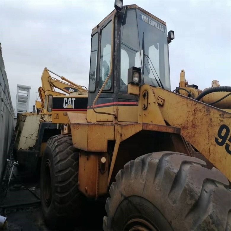 Caterpillar 950F 17톤 휠 로더 6.6L 배량 및 3200-3300 작업 시간
