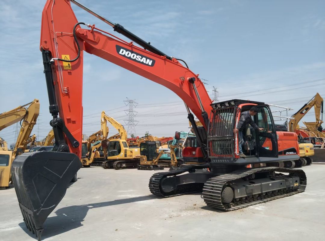 사용 된 DOOSAN 크롤러 발굴기 DX300LC-9C 운송 높이 3.475M 고성능