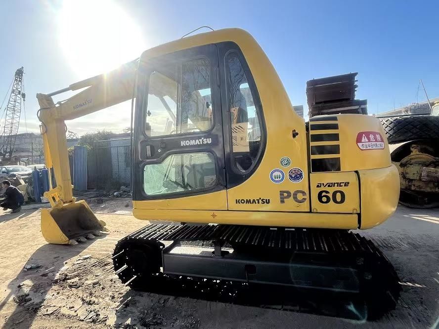 중고용 KOMATSU 크롤러 발굴기 PC60-7 중고용 KOMATSU PC60-7 트랙 발굴기 발굴 장비