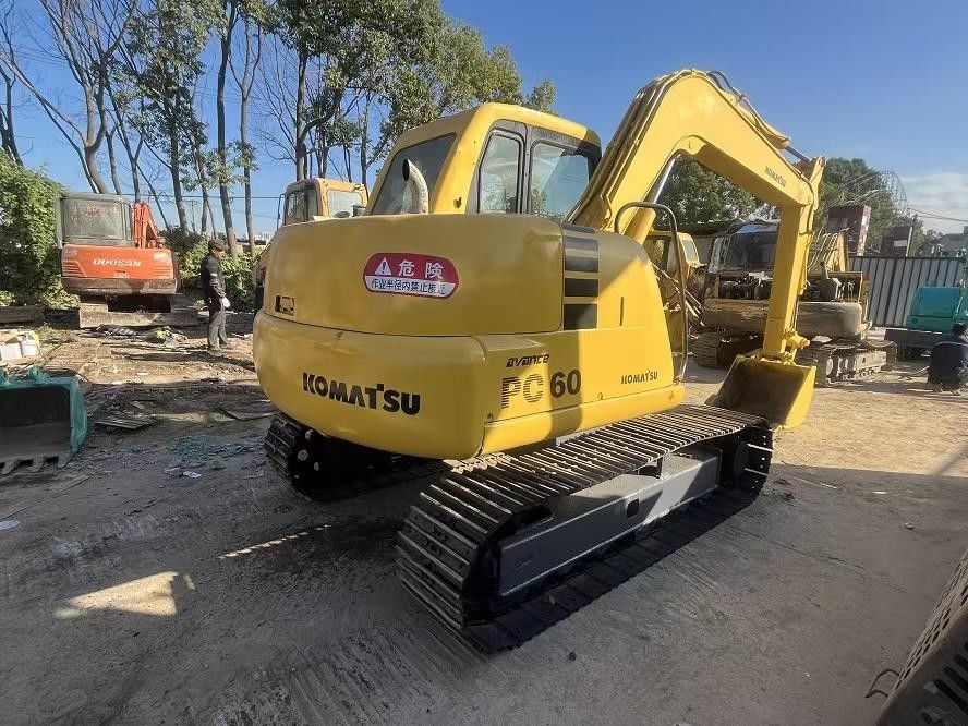 중고용 KOMATSU 크롤러 발굴기 PC60-7 중고용 KOMATSU PC60-7 트랙 발굴기 발굴 장비