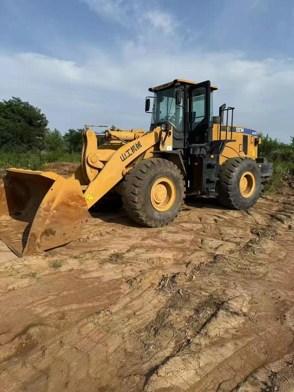 사용된 SEM653D 휠 로더 5톤 판매 재제조, 낮은 사용 시간, 전 세계 수출 준비 완료
